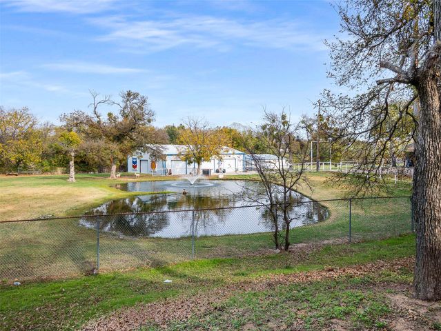 632 Melbourne Court, Hurst, TX 76053