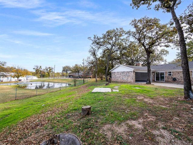 632 Melbourne Court, Hurst, TX 76053