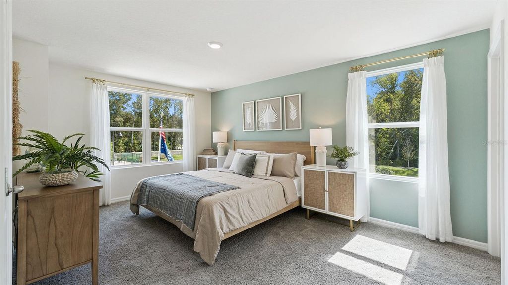 Image 4 of property listing at 733 PRESTON COVE DRIVE, St Cloud, FL 34771