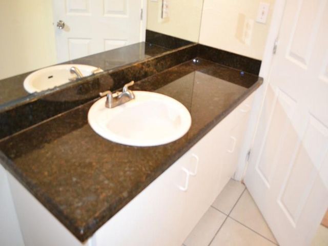 2911 NW 135th Street, Opa-locka, FL 33054