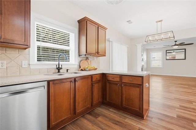 2512 Mockingbird Lane, Locust Grove, GA 30248
