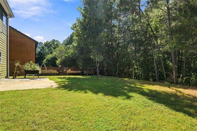 2512 Mockingbird Lane, Locust Grove, GA 30248