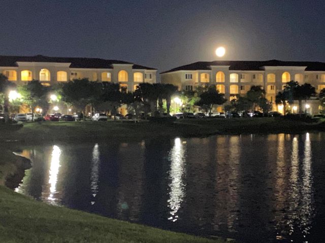 29 Harbour Isle Drive W 201, Fort Pierce, FL 34949