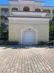 29 Harbour Isle Drive W 201, Fort Pierce, FL 34949