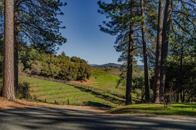 22707 Upton Rd, Plymouth, CA 95669