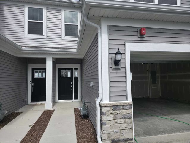 221 Cooney Way, Oswego, IL 60543