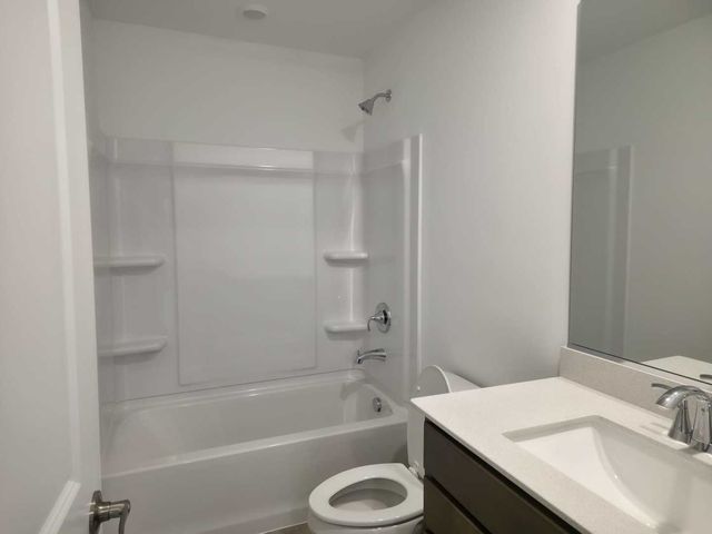 221 Cooney Way, Oswego, IL 60543