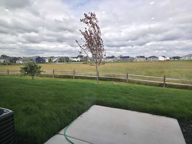 221 Cooney Way, Oswego, IL 60543
