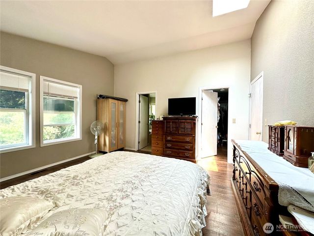1605 27th Avenue SE, Puyallup, WA 98374