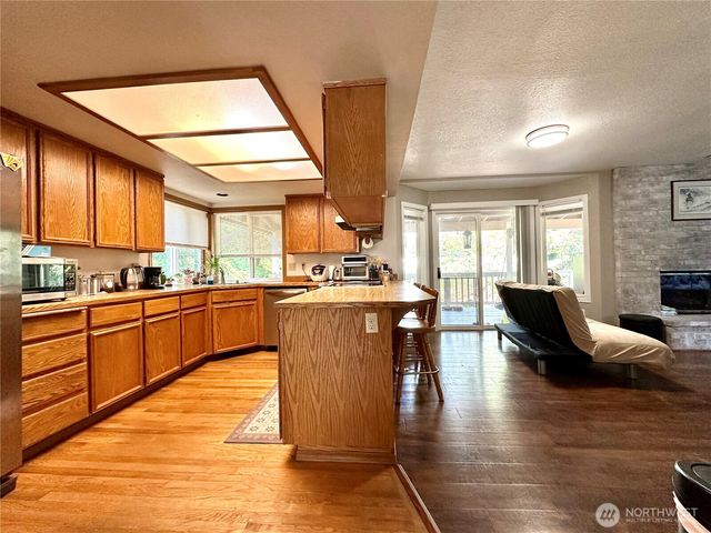1605 27th Avenue SE, Puyallup, WA 98374