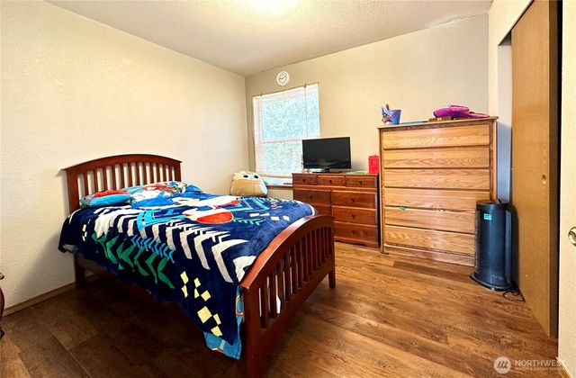 1605 27th Avenue SE, Puyallup, WA 98374
