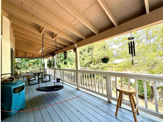 1605 27th Avenue SE, Puyallup, WA 98374
