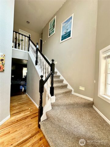 1605 27th Avenue SE, Puyallup, WA 98374