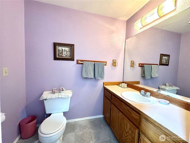 1605 27th Avenue SE, Puyallup, WA 98374