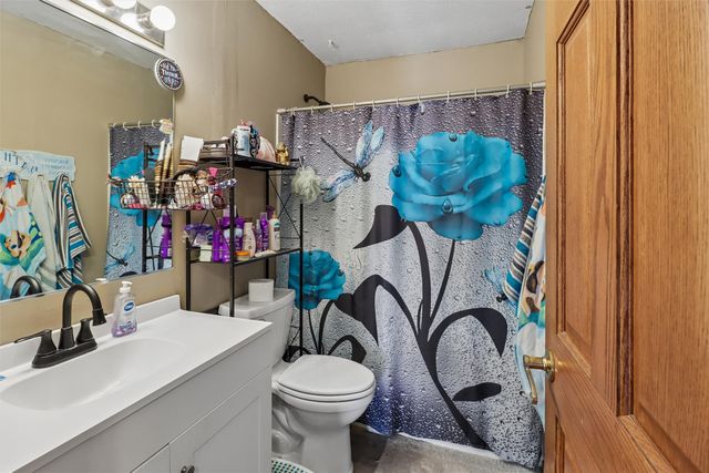 98 Snyder Street SE, Bondurant, IA 50035