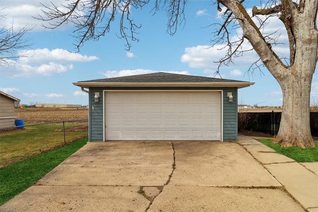 98 Snyder Street SE, Bondurant, IA 50035