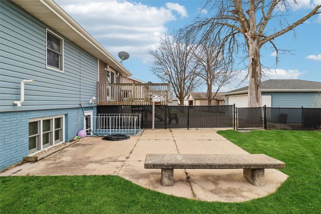 98 Snyder Street SE, Bondurant, IA 50035