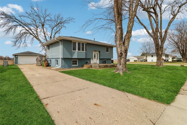 98 Snyder Street SE, Bondurant, IA 50035