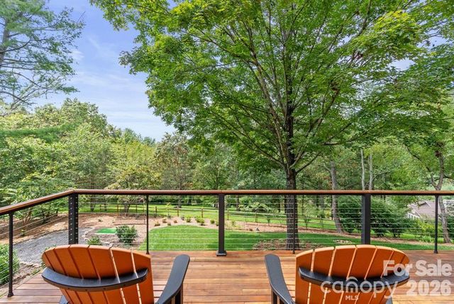 13 Kent Place, Asheville, NC 28804