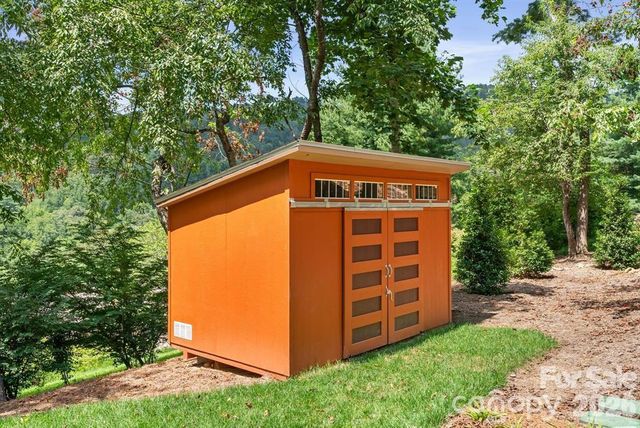 13 Kent Place, Asheville, NC 28804