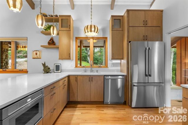 13 Kent Place, Asheville, NC 28804