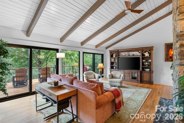 13 Kent Place, Asheville, NC 28804