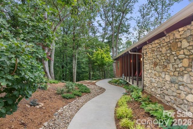 13 Kent Place, Asheville, NC 28804