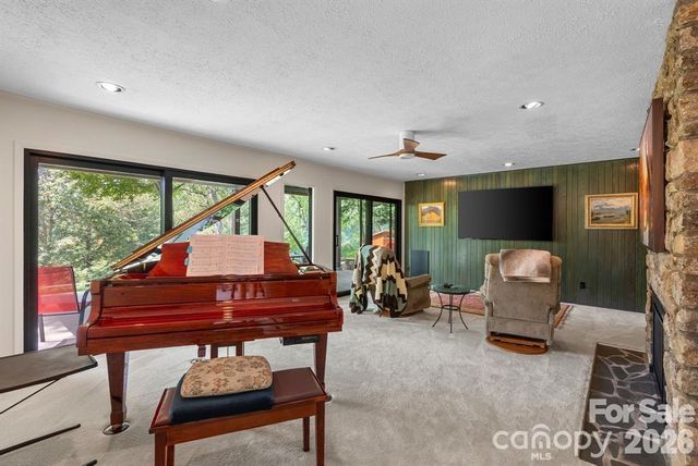 13 Kent Place, Asheville, NC 28804