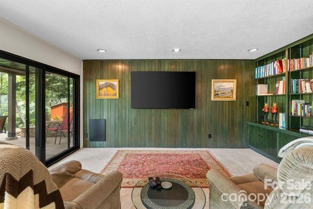 13 Kent Place, Asheville, NC 28804