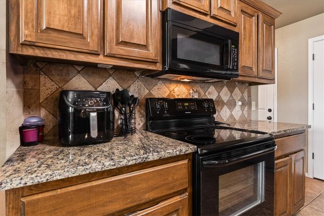 2010 Greenwood Cove, Pea Ridge, AR 72751
