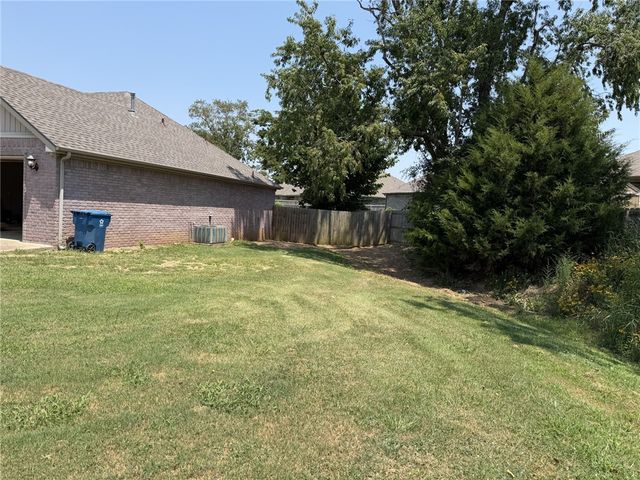 2010 Greenwood Cove, Pea Ridge, AR 72751