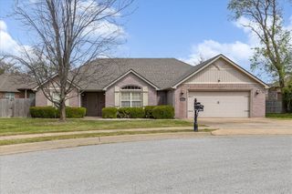 2010 Greenwood Cove, Pea Ridge, AR 72751