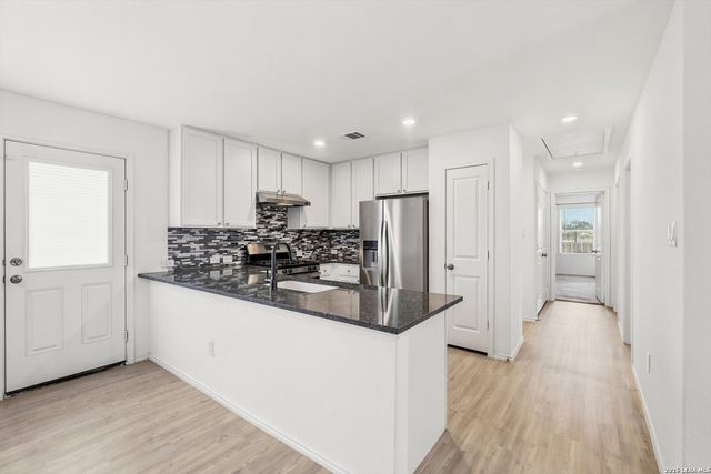 13543 Barton Cove, San Antonio, TX 78253