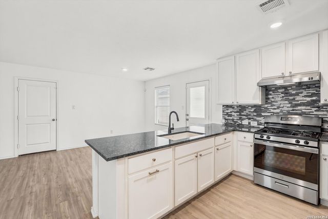 13543 Barton Cove, San Antonio, TX 78253