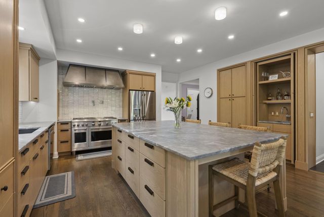 3934 Tarrington Lane, Upper Arlington, OH 43220