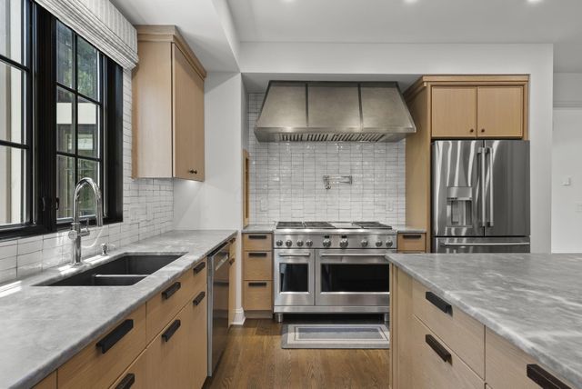 3934 Tarrington Lane, Upper Arlington, OH 43220