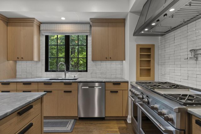 3934 Tarrington Lane, Upper Arlington, OH 43220
