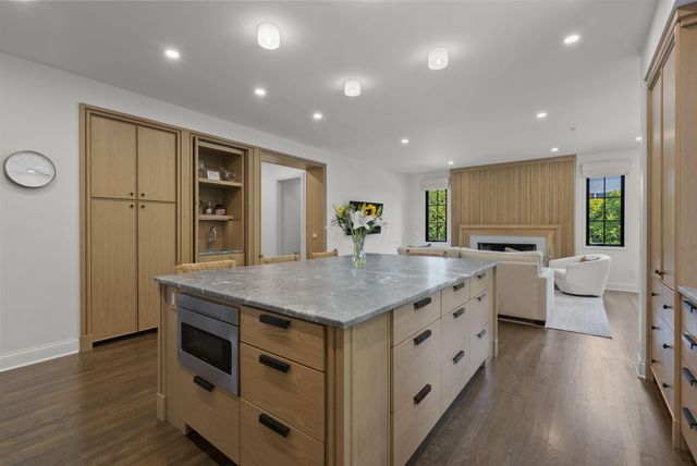 3934 Tarrington Lane, Upper Arlington, OH 43220