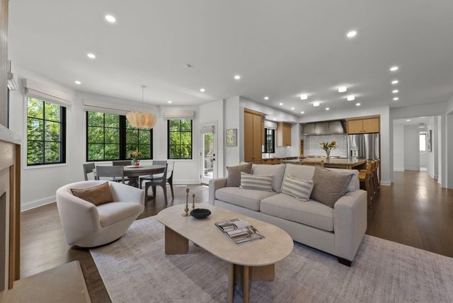 3934 Tarrington Lane, Upper Arlington, OH 43220