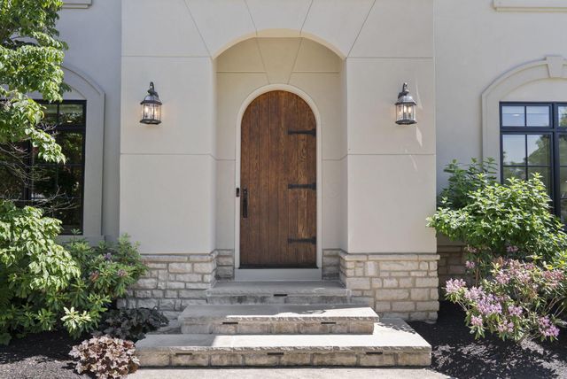 3934 Tarrington Lane, Upper Arlington, OH 43220
