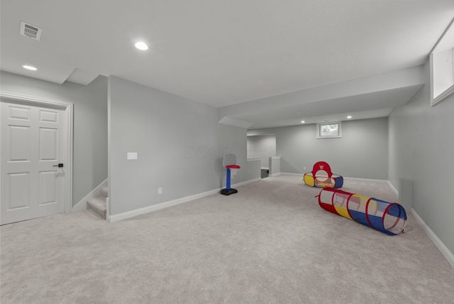 3934 Tarrington Lane, Upper Arlington, OH 43220