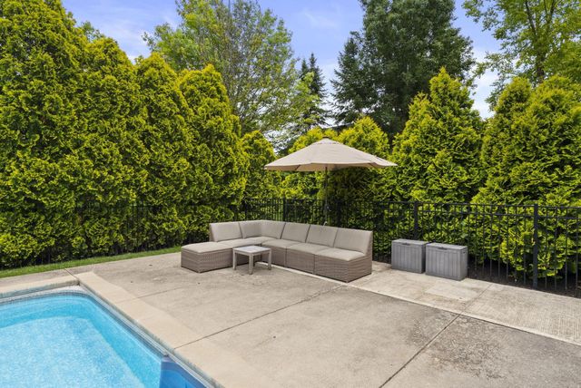 3934 Tarrington Lane, Upper Arlington, OH 43220