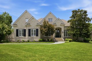 1735 Richbourg Park Dr, Brentwood, TN 37027