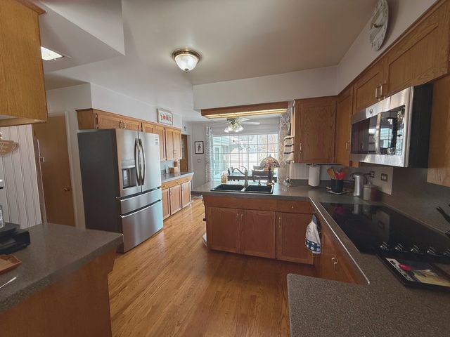 37610 N Holdridge Avenue, Beach Park, IL 60087