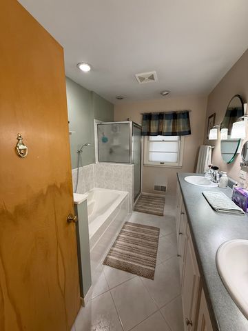 37610 N Holdridge Avenue, Beach Park, IL 60087