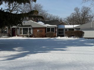 37610 N Holdridge Avenue, Beach Park, IL 60087