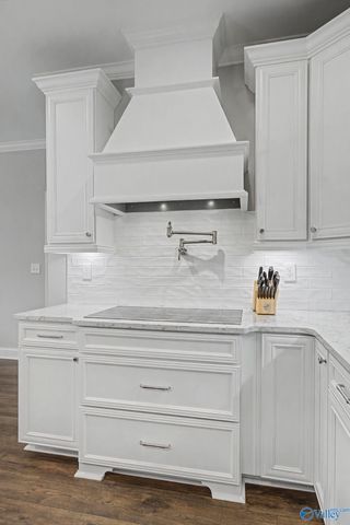 9043 SW Redstone Square Drive SW, Huntsville, AL 35824