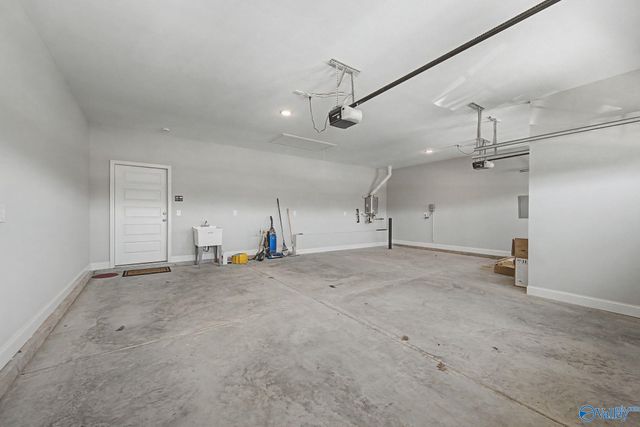 9043 SW Redstone Square Drive SW, Huntsville, AL 35824