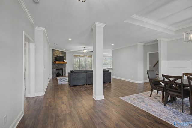 9043 SW Redstone Square Drive SW, Huntsville, AL 35824