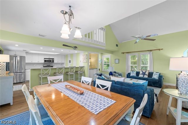 33 Urchin CT, Captiva, FL 33924